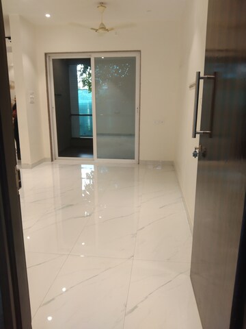 Room in 2 BHK Apartment at Subhash Nagar – for Sale