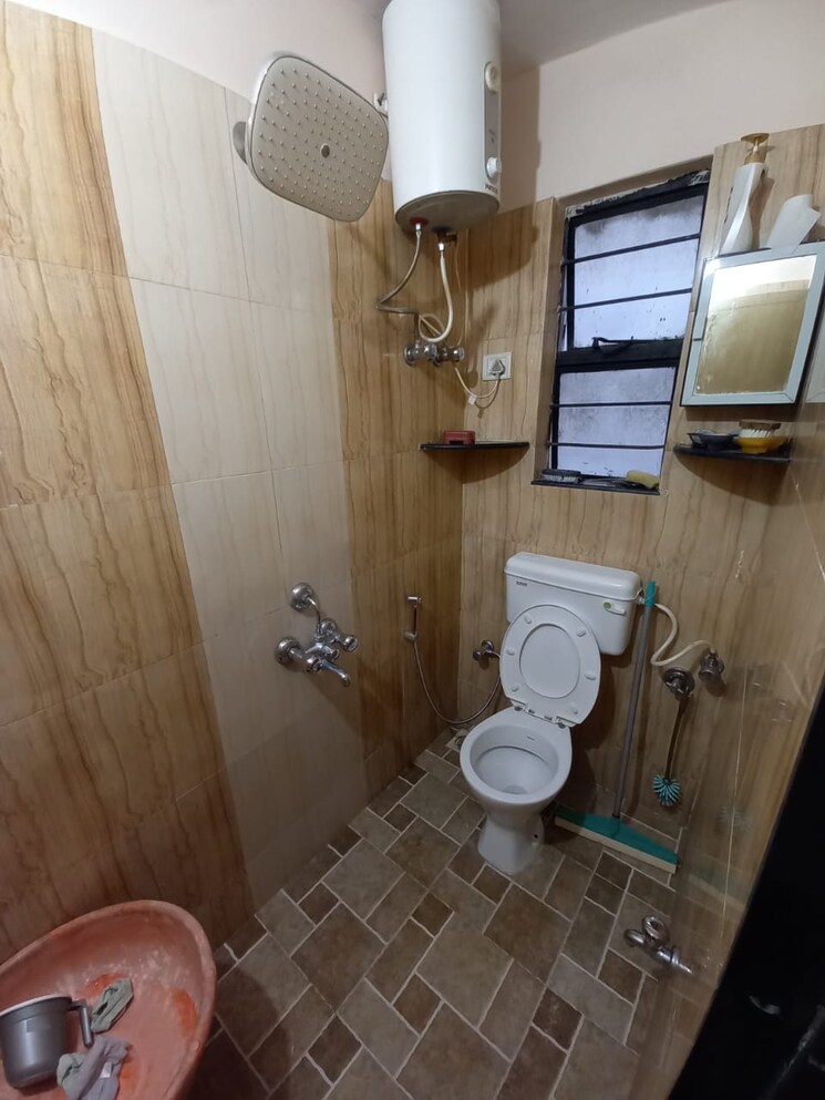 Bathroom, pleasant-park 1 Bedroom 560 Sq.Ft. Apartment In Wanowrie Pune 7309008