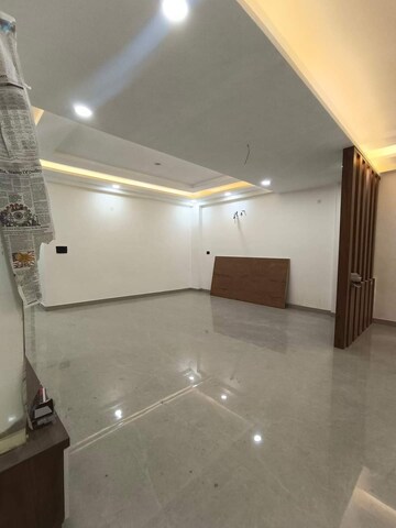 Bathroom in 3.5 BHK Builder Floor at Sainik Colony – for Sale