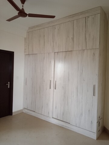 Room in 3 BHK Apartment at Ramprastha Awho, Sector 95 – for Sale