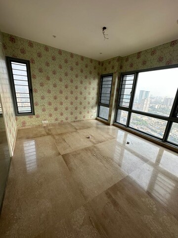 Room in 4 BHK Apartment at Imperial Heights Goregaon West, Goregaon West – for Sale
