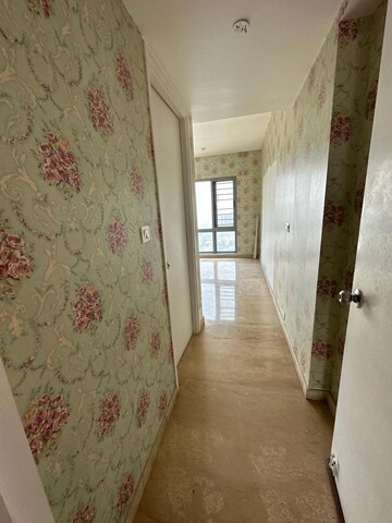 Building Lobby in 4 BHK Apartment at Imperial Heights Goregaon West, Goregaon West – for Sale