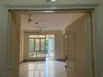 Living Room in 3.5 BHK Apartment at Omicron 1a Greater Noida – for Sale