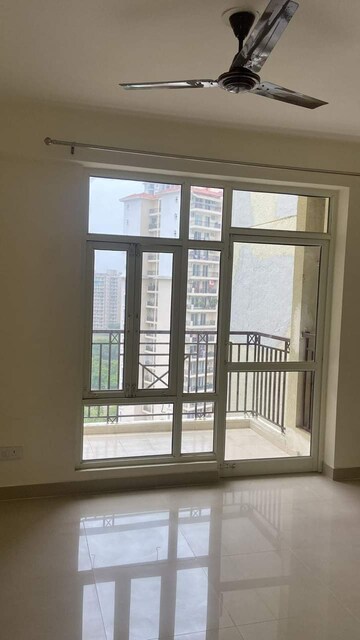 Room in 2 BHK Apartment at Signature Global Orchard Avenue, Sector 93 – for Sale