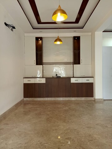 Room in 3 BHK Builder Floor at Sector 19 – for Sale