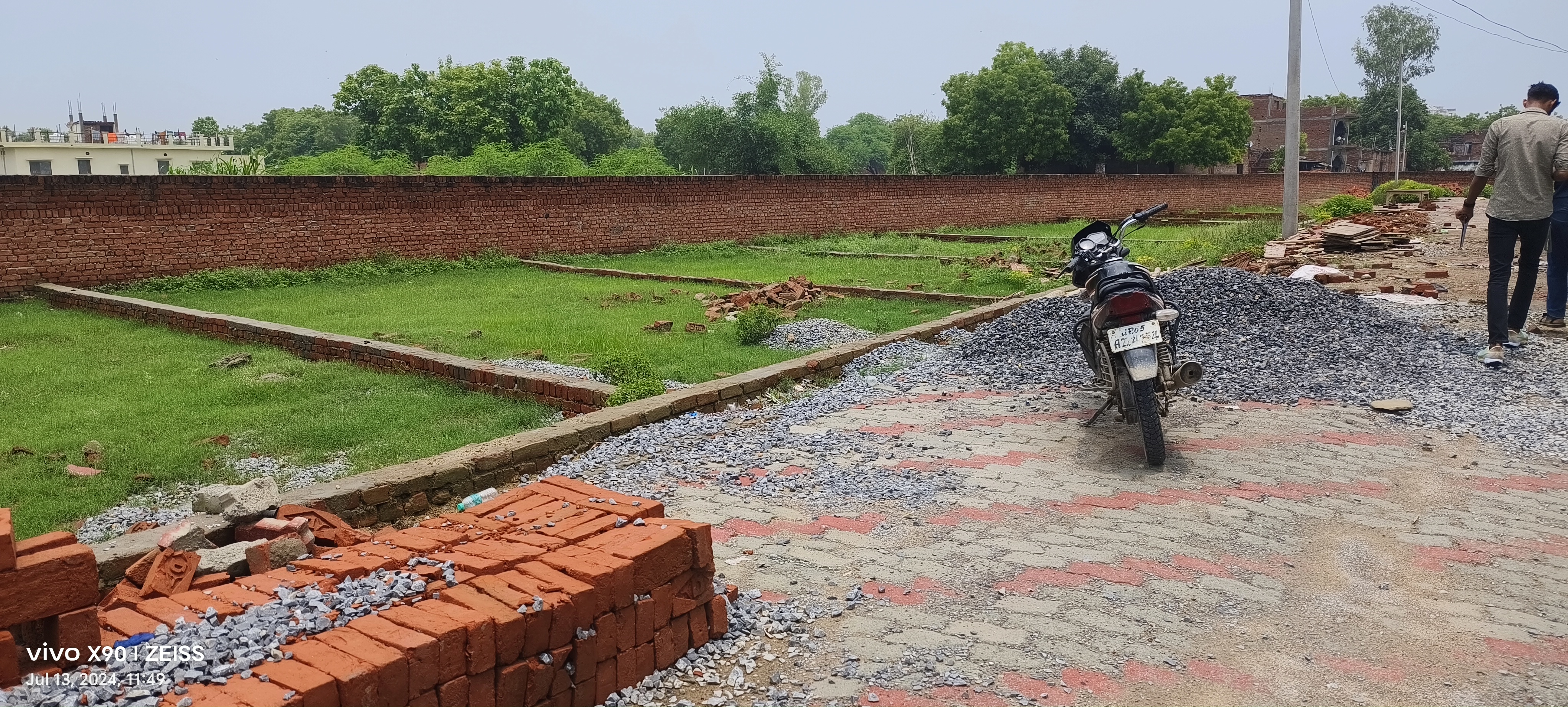 Plot For Resale in Babatpur Varanasi  7309678