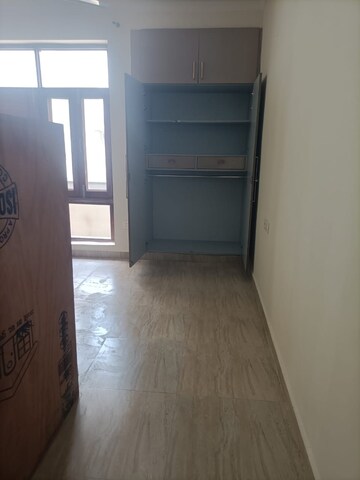 Room in 6+ BHK Independent House at RWA Apartments Sector 52, Sector 52 – for Sale