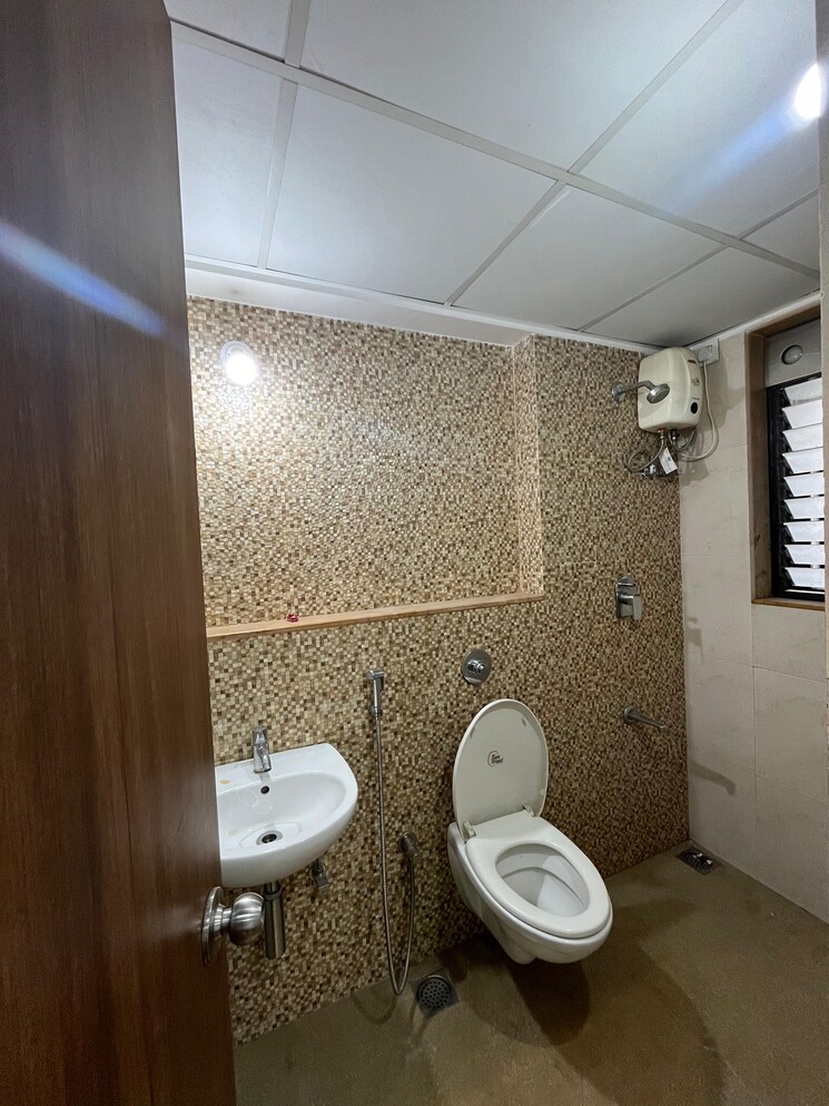 Bathroom, lodha-palava-downtown 3 Bedroom 1132 Sq.Ft. Apartment In Dombivli East Thane 7309679