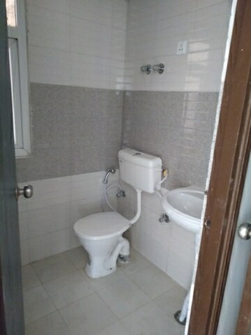 Bathroom in 2 BHK Apartment at Signature Orchard Avenue 2, Sector 93 – for Rent