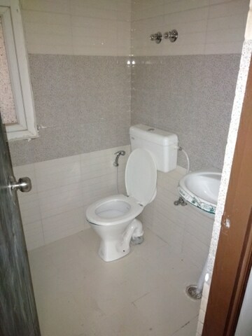 Bathroom in 2 BHK Apartment at Signature Orchard Avenue 2, Sector 93 – for Rent