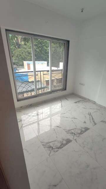Room in 2 BHK Apartment at Kaveri Tower Andheri West, Andheri West – for Sale