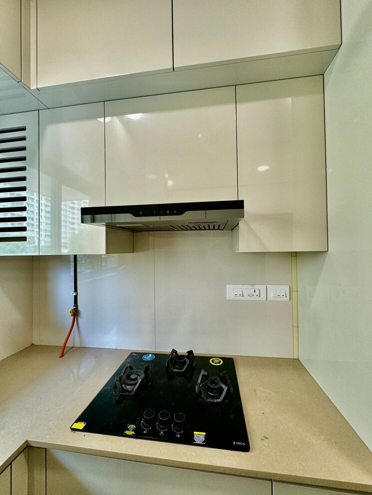 Kitchen, hiranandani-regent-hill 1 Bedroom 380 Sq.Ft. Apartment In Powai Mumbai 7310021