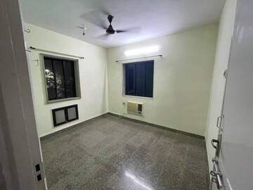 Room in 1 BHK Apartment at Uphar CHS Borivali, Borivali East – for Sale