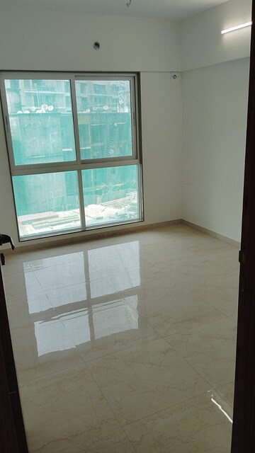 Room in 2 BHK Apartment at Sonam Indradhanush, Kashimira – for Sale