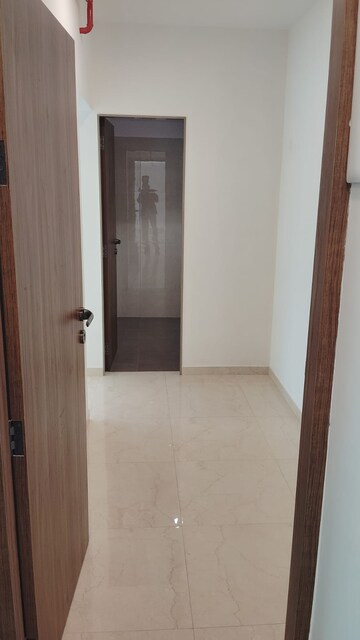 Room in 2 BHK Apartment at Sonam Indradhanush, Kashimira – for Sale