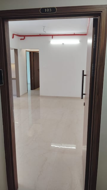 Room in 2 BHK Apartment at Sonam Indradhanush, Kashimira – for Sale