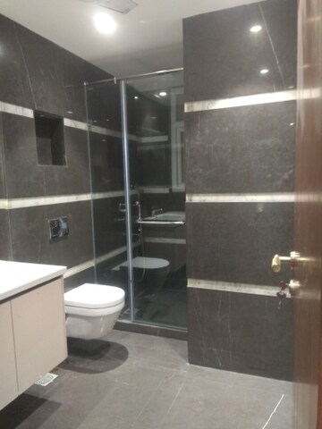 Furnished Amenities in 4 BHK Builder Floor at New Friends Colony – for Sale