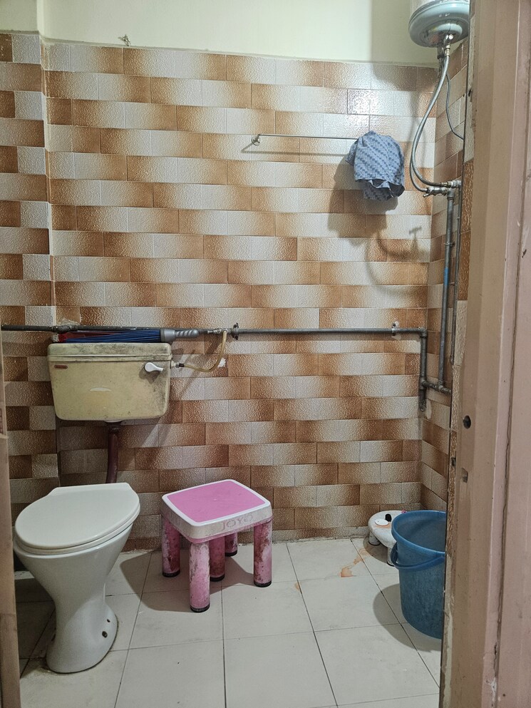 Attached Bathroom, yorkdale-society 2 Bedroom 1000 Sq.Ft. Apartment In Erandwane Pune 7310285