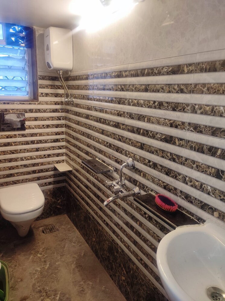 Bathroom, sanghvi-chandan-valley 2 Bedroom 820 Sq.Ft. Apartment In Mira Road Mumbai 7310304
