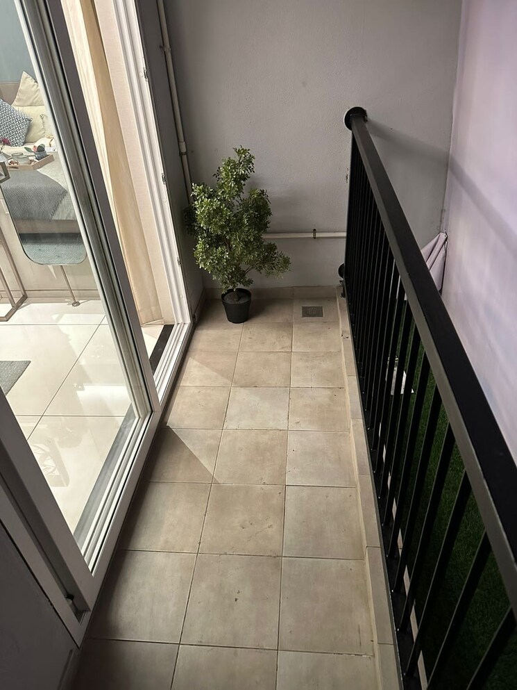 Balcony, provident-palmvista 2 Bedroom 685 Sq.Ft. Apartment In Daighar Gaon Thane 7310403