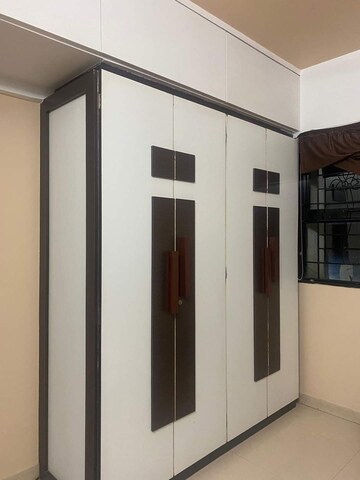 Building Lobby in 3 BHK Apartment at Magarpatta Trillium, Hadapsar – for Sale