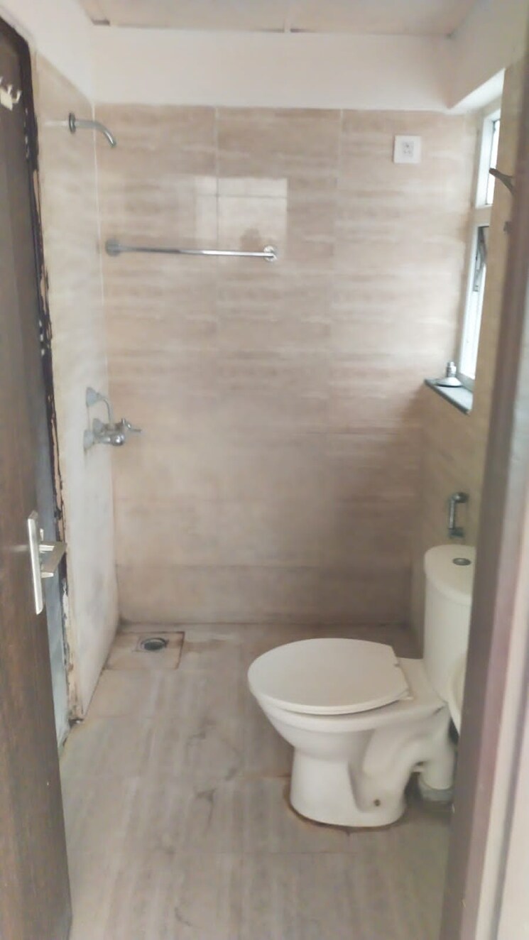 Bathroom, bptp-parkland-pride 3 Bedroom 180 Sq.Yd. Apartment In Sector 77 Faridabad 7310883