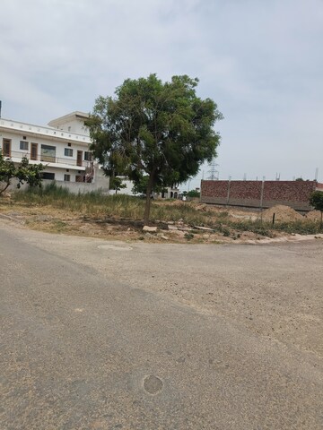  Plot For Sale in Sector 108