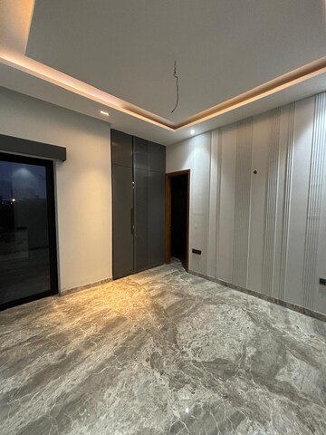 Room in 3 BHK Builder Floor at Kirti Nagar – for Sale