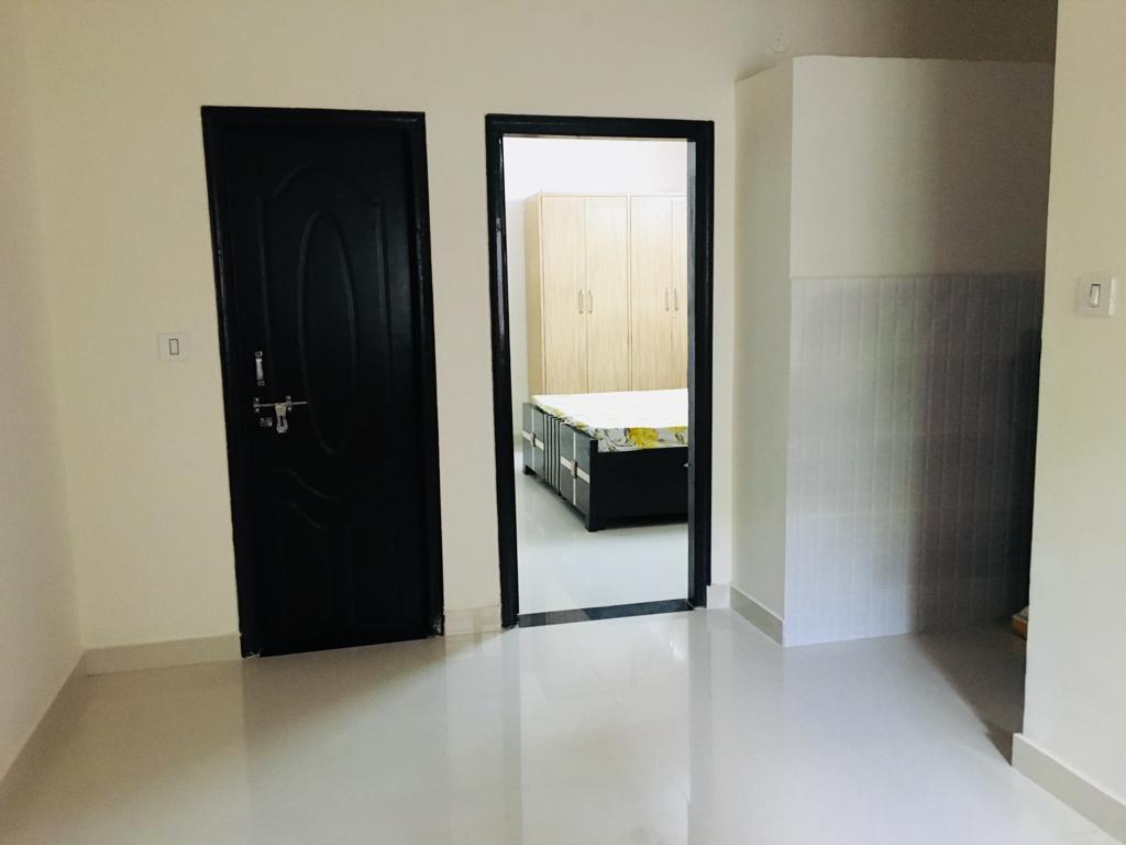 1 BHK Builder Floor For Rent in Sector 40