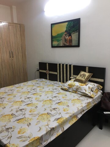 Bedroom in 1 BHK Builder Floor at Sector 40 – for Rent