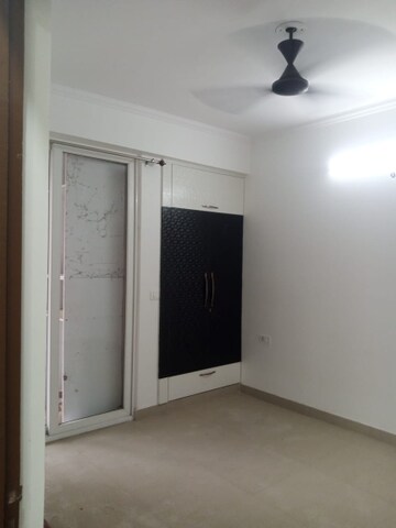 Room in 2 BHK Apartment at Supertech Ecovillage II, Sector 16b Greater Noida – for Sale