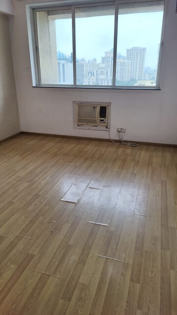 Room in 3 BHK Apartment at Hiranandani Gardens Eldora, Powai – for Sale