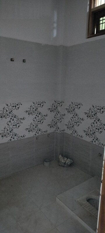 Bathroom in 3 BHK Villa at Faizabad Road – for Sale