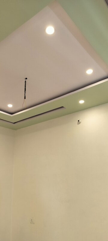 Furnished Amenities in 3 BHK Villa at Faizabad Road – for Sale