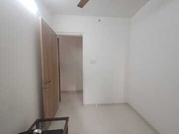 Room in 1.5 BHK Apartment at Godrej Emerald, Ghodbunder Road – for Sale