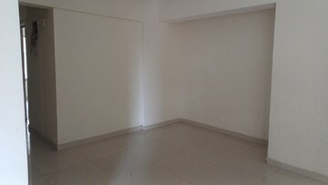Room in 2 BHK Apartment at Panch Pakhadi – for Sale