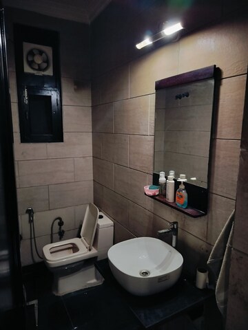 Bathroom in 2 BHK Apartment at Amrapali Golf Homes, Sector 4 Greater Noida – for Sale