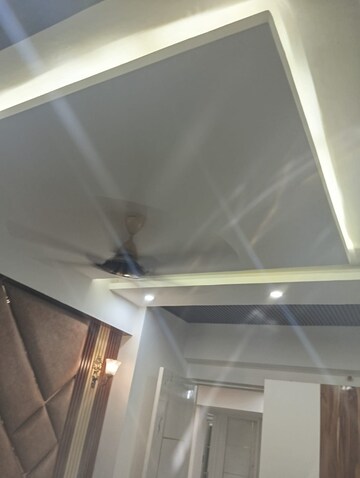 Furnished Amenities in 3 BHK Apartment at Sector 20 – for Sale