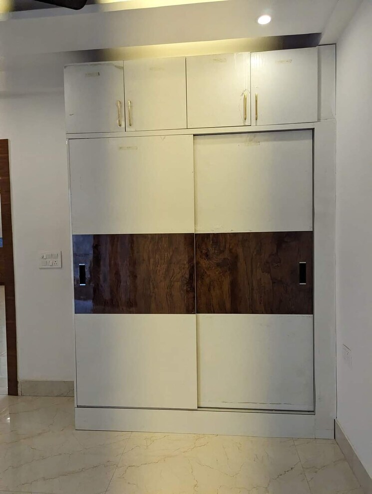 Room, green fields colony 3 Bedroom 1920 Sq.Ft. Builder Floor In Green Fields Colony Faridabad 7313179