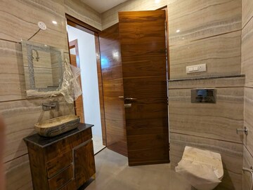 Attached Bathroom in 3 BHK Builder Floor at Green Fields Colony – for Sale