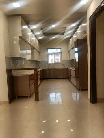 4 BHK Builder Floor For Sale in Green Fields Colony