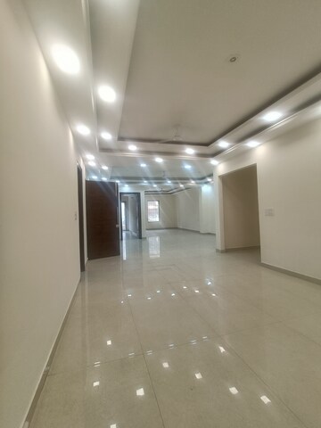 Living Room in 4 BHK Builder Floor at Green Fields Colony – for Sale