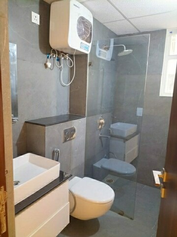 Bathroom in 4 BHK Apartment at Patiala Road – for Sale