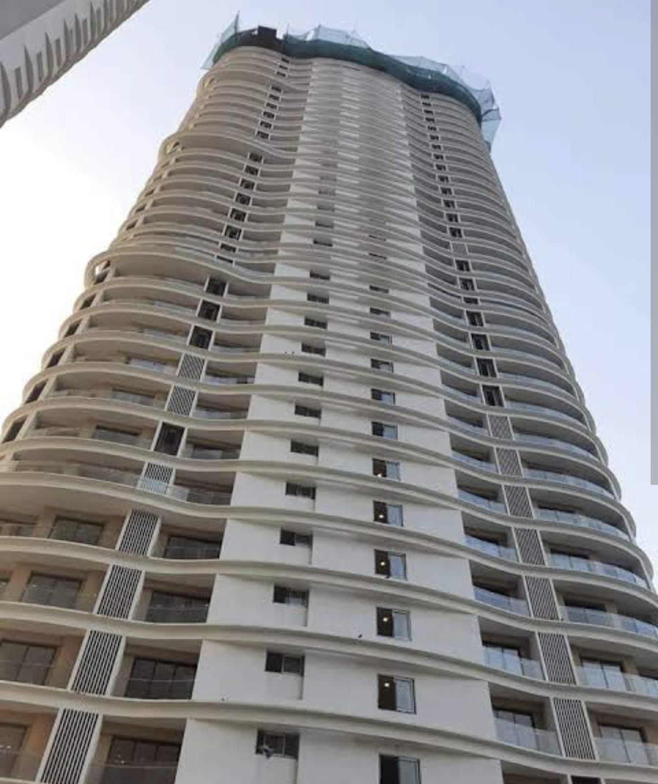 2 BHK Apartment For Resale in Sheth Auris Serenity Tower 1 Malad West Mumbai  7313376