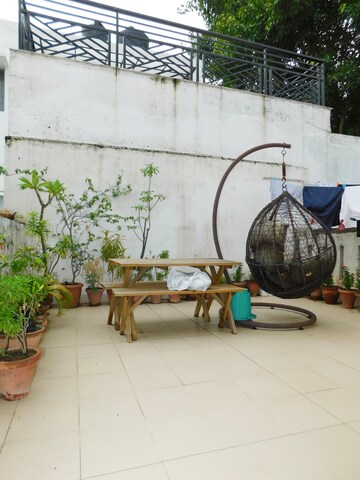 Gym in 1 BHK Apartment at Vasant Kunj – for Sale