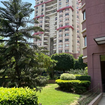 3.5 BHK Apartment – Exterior View View at Unitech Palms, South City 1 - for Sale