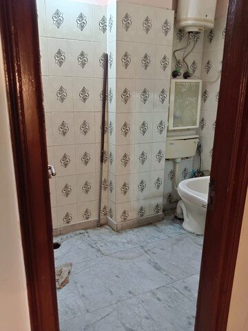 Bathroom in 1 BHK Builder Floor at Lajpat Nagar – for Rent