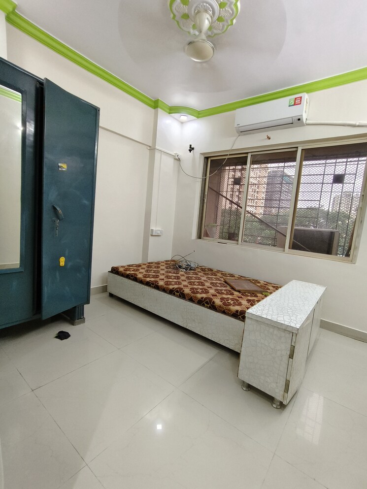 Living Room, dosti-group-maitri-vatika 2 Bedroom 950 Sq.Ft. Apartment In Kalwa Thane 7313869