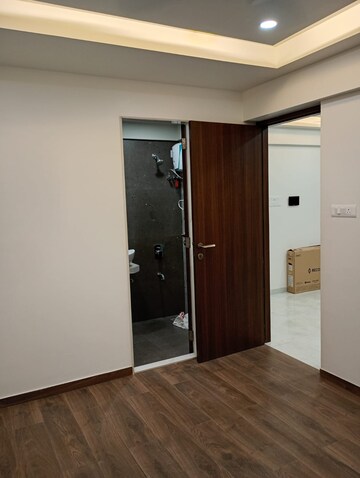 Room in 1 BHK Apartment at Gurukrupa Sharanam, Dahisar East – for Sale