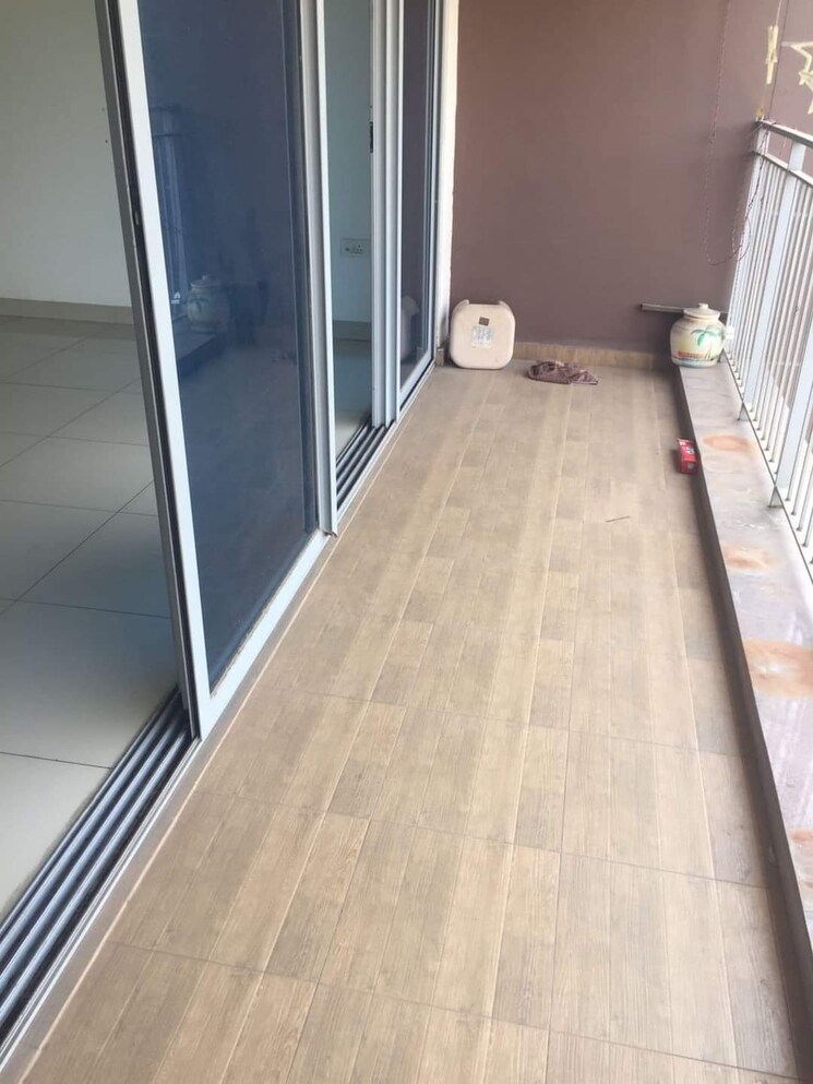 Balcony, amanora-neo-towers 1 Bedroom 560 Sq.Ft. Apartment In Hadapsar Pune 7314100